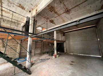 Depósito · 250m² · Deposito y Casa 4amb en Alquiler. V. Tesei