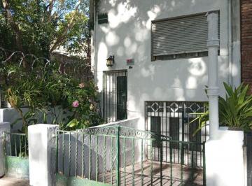 Casa · 200m² · 8 Ambientes · 2 Cocheras · Casa de 4 Niveles en Pocitos a Reciclar