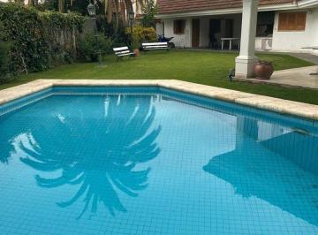 Casa · 520m² · 6 Ambientes · 3 Cocheras · Increible Casa Quinta B° Residencial La Puntilla