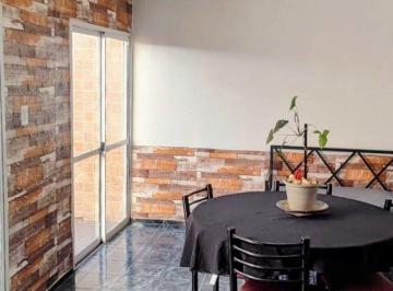 Departamento · 75m² · 4 Ambientes · Venta: Amplio y Cómodo Dúplex en Luzuriaga, Maipú.