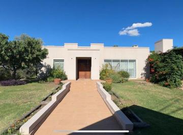 Casa · 171m² · 4 Ambientes · 2 Cocheras · Vende Casa Juana Koslay - San Luis