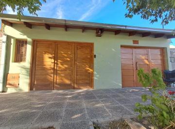 PH · 109m² · 7 Ambientes · 1 Cochera · Venta Casa en PH Acceso Privado
