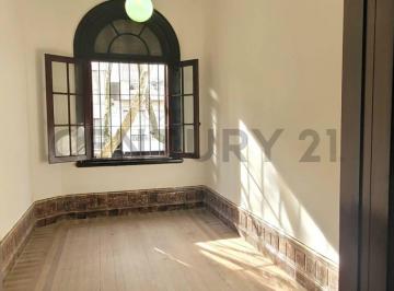 Departamento · 90m² · 5 Ambientes · Alquiler Apartamento 3 Dorm. en P. Alta. Barrio Sur / Centro