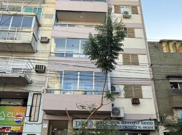 Departamento de 2 ambientes, Rosario · San Luis y Moreno - 1 Dormitorio