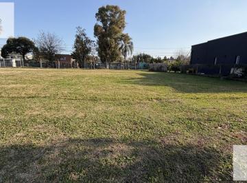 Terreno · 450m² · Lote en Barrio Santo Tomas