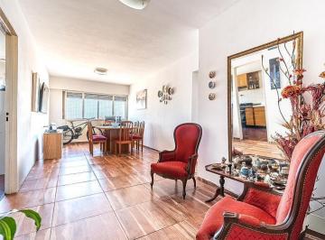 Departamento · 76m² · 4 Ambientes · Venta Departamento 4 Ambientes Contrafrente Amplio Luminoso Piso Alto con Vista Abierta Caballito