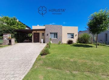 Casa de 4 ambientes, Pilar · Casa en Alquiler La Cañada + 1 Planta + 3 Dorm. + Pileta + Galeria y Cocher Cubierta + Parrilla + Mueb