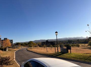 Terreno , Mendiolaza · Lote en El Exclusivo Country Estancia El Terron Golf