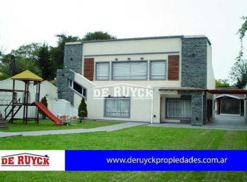 Casa · 520m² · 5 Ambientes · 1 Cochera · Casa en Venta en Quilmes Oeste