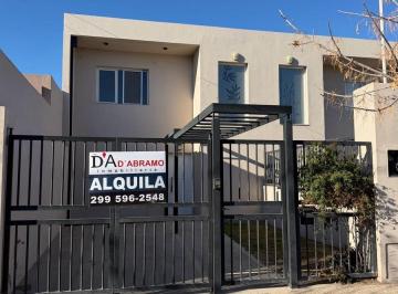 Casa · 110m² · 3 Ambientes · Dúplex en Alquiler 2 Dorm. B° Terrazas, Neuquén Capital