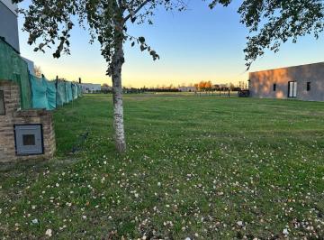 Terreno · 1050m² · Lote Haras del Sur III