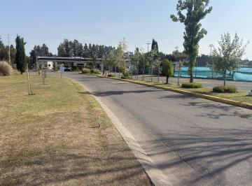 Terreno · 610m² · Lote con Escritura Apto Crédito y con Sportclub