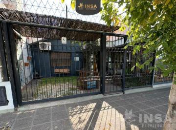 Casa · 328m² · 11 Ambientes · Insa Propiedades Ofrece Casa en Alquiler Para Uso Profesional