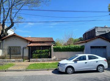 Casa · 200m² · 4 Ambientes · 1 Cochera · Venta Casa 4 Ambientes Sobre 2 Lotes San Martin