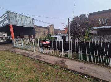 Casa de 4 ambientes, Quilmes · Casa a Reciclar en Importante Zona Comercial