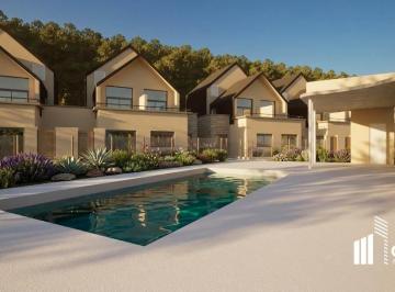 Casa · 70m² · 3 Ambientes · 1 Cochera · Venta Casa 2 Dorm. con Cochera y Amenities L U N D Ecolagos General Lagos Santa Fe