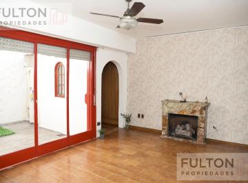 PH · 76m² · 4 Ambientes · Venta PH 4 Amb con Patio y Terraza Propia! Excelente Estado!