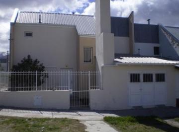 Casa · 120m² · 5 Ambientes · Casa - Esquel