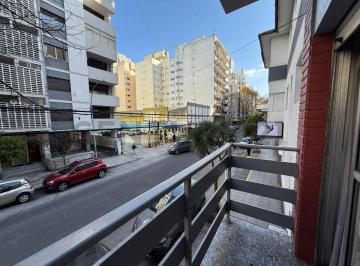 Departamento · 35m² · 2 Ambientes · Departamento de 2 Ambientes Al Frente con Balcón en Plaza Colón