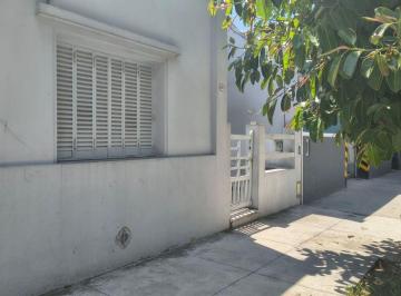 Casa · 120m² · 3 Ambientes · Casa Lote Propio en Venta Villa Urquiza