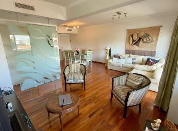 Departamento · 88m² · 4 Ambientes · 1 Cochera · Departamento 4 Amb Apto Credito con Cochera Fija en Flores Norte