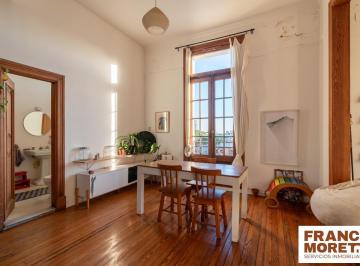 Departamento · 83m² · 3 Ambientes · Depto. de Estilo: 3 Amb, Balcón y Luz Plena Sobre Av Caseros