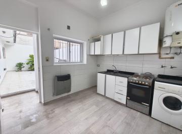 PH · 51m² · 3 Ambientes · PH en Venta en 43 E/ 3 y 4, La Plata