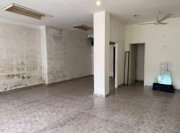 Local comercial de 1 ambiente, Tres de Febrero · Local en Alquiler Sobre Av La Plata 3440