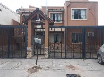 Departamento · 60m² · 4 Ambientes · 1 Cochera · Alquiler Departamento Barrio Village Las Heras