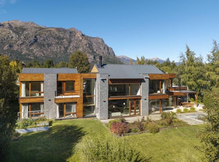 Casa · 363m² · 7 Ambientes