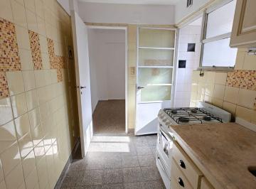 Departamento · 34m² · 2 Ambientes · Alquiler 2 Amb Flores Luminoso Subte Tren