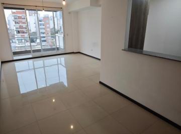 Departamento · 34m² · 1 Ambiente · Monoambiente en Alquiler. Contrafrente con Balcón. Luminoso. Bogotá Al 800. Caballito.