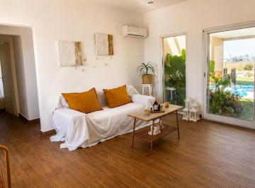 Casa · 115m² · 4 Ambientes · 3 Cocheras · Casa en Venta, 4 Ambientes, San Sebastian, Pilar, Financiable