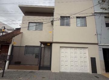 Casa de 4 ambientes, Quilmes · Moderna Casa de 4 Ambientes con Cochera, Domótica y Excelente Ubicación en Quilmes