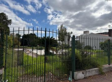 Terreno , Morón · Terreno en Venta de 588 m² en Castelar Norte