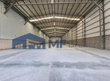 Bodega-Galpón · 1680m² · Galpon en Alquiler Dentro de Predio Industrial