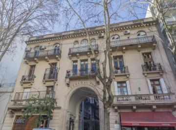 Departamento · 72m² · 5 Ambientes · Departamento en Venta de 4 Ambientes con Escritorio en Famoso Pasaje General Paz Barrio Colegiales