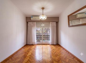 Departamento · 78m² · 4 Ambientes · 4 Amb. Al Frente con Balcón Cdo. y Patio!