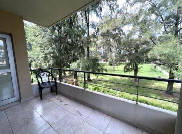 Departamento · 68m² · 3 Ambientes · 1 Cochera · Departamento en Alquiler Fincas de Iraola Dos con Vista Al Bosque
