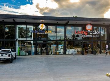 Local comercial · 400m² · ¡Oportunidad! Local de 400 m² en Alquiler y Venta en Polo Entre Pueblos - San Vicente