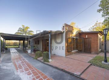 HOG-HOG-1349_2 · San Antonio de Areco - Casa 3 Dorm con Quincho y Jardin