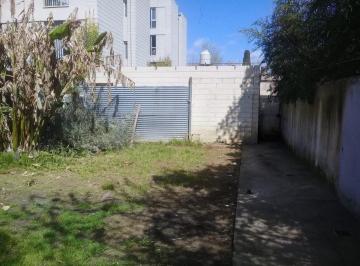 Casa · 522m² · 2 Ambientes · 1 Cochera · Lote en La Plata, Berisso. Casa con Cochera. Lote de 10x60
