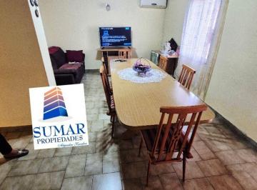 Casa · 180m² · Casa - Allen