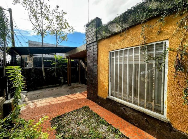 Casa · 100m² · 4 Ambientes · 1 Cochera