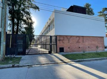 Casa · 120m² · 5 Ambientes · 1 Cochera · Venta Triplex 4 Ambientes a Estrenar en Parque Leloir