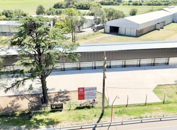 Local comercial · 150m² · Local en Alquiler, Centro Logístico Alvear.