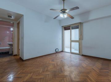 Departamento · 47m² · 2 Ambientes · Venta 2 Ambientes Para Reciclar en Recoleta