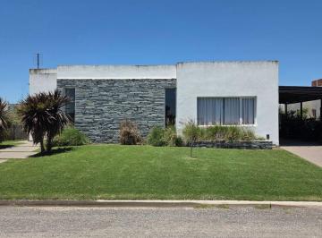 Casa de 4 ambientes, Presidente Perón · Casa 4 Amb. Jardin y Piscina Club de Campo Horizontes Al Sur Corredor Verde Canning San Vicente