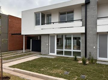 Foto · Las Veras Housing 3 Dorm. 2 Baños Patio Zona Valle Escondido