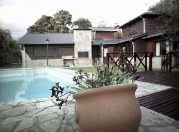 Casa de 7 ambientes, Mar del Plata · Chalet en Venta C/ Cochera en Sierra de Los Padres